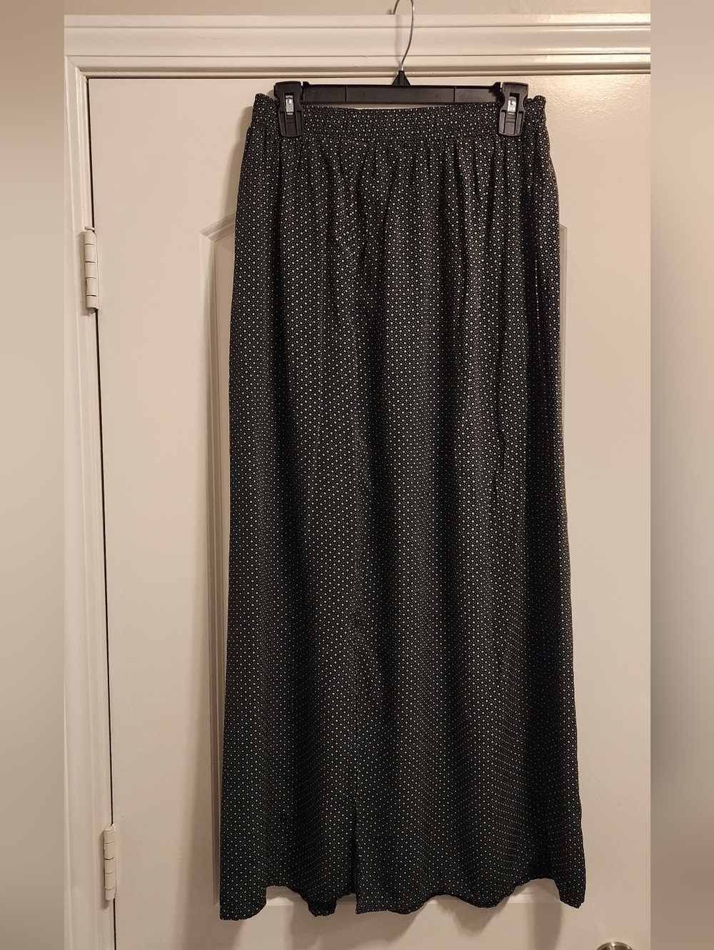 Karen Kane Green Maxi Skirt with White Floral Dot Print Sz M Made In USA